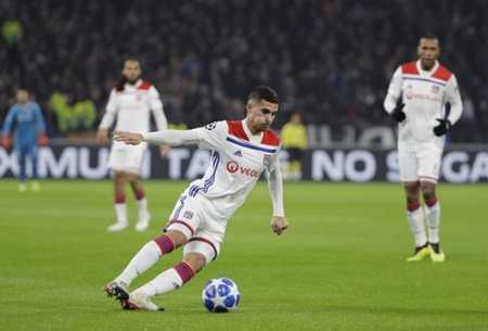 他在場上的 他在場上的